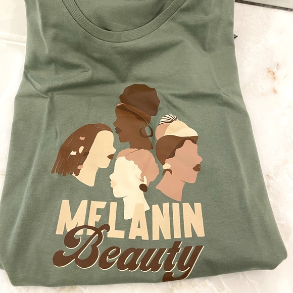 Tops - 3/$30 🎉HP🎉 🙏 Melanin 💓 100% cotton t-shirt